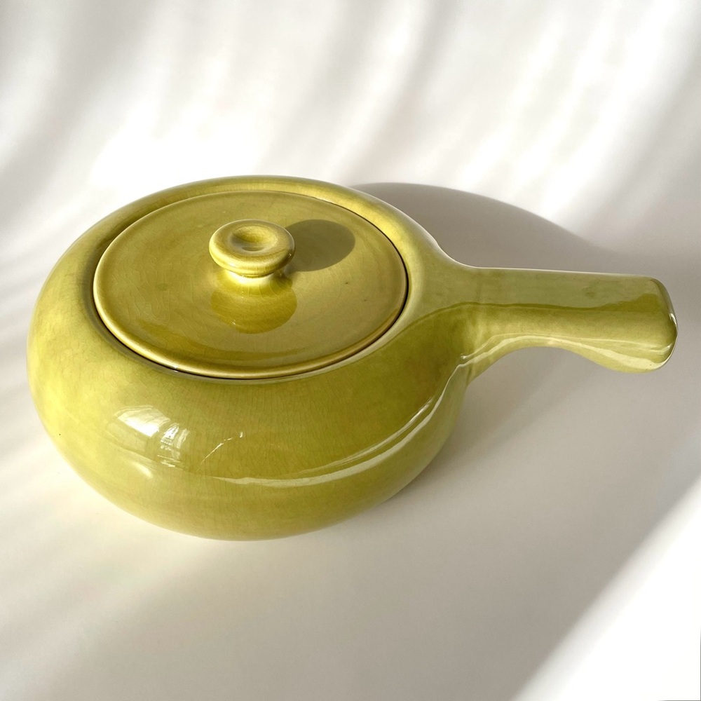 Russel Wright 1940s American Modern Casserole With Handle & Lid, Chartreuse 11”